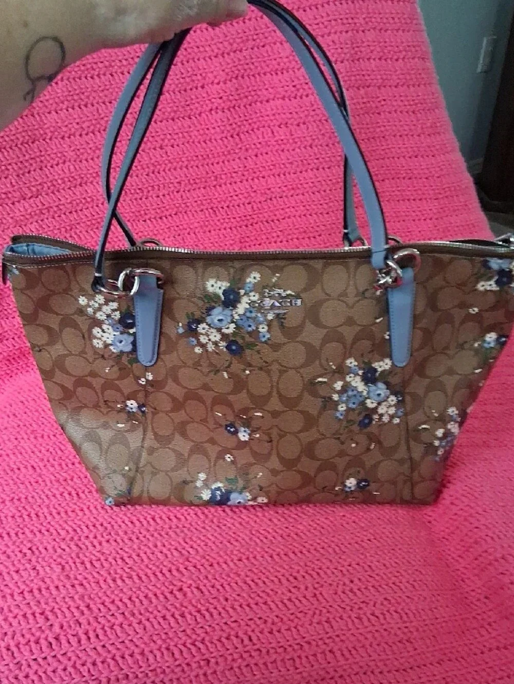 Beautiful Large Coach Tote Bag